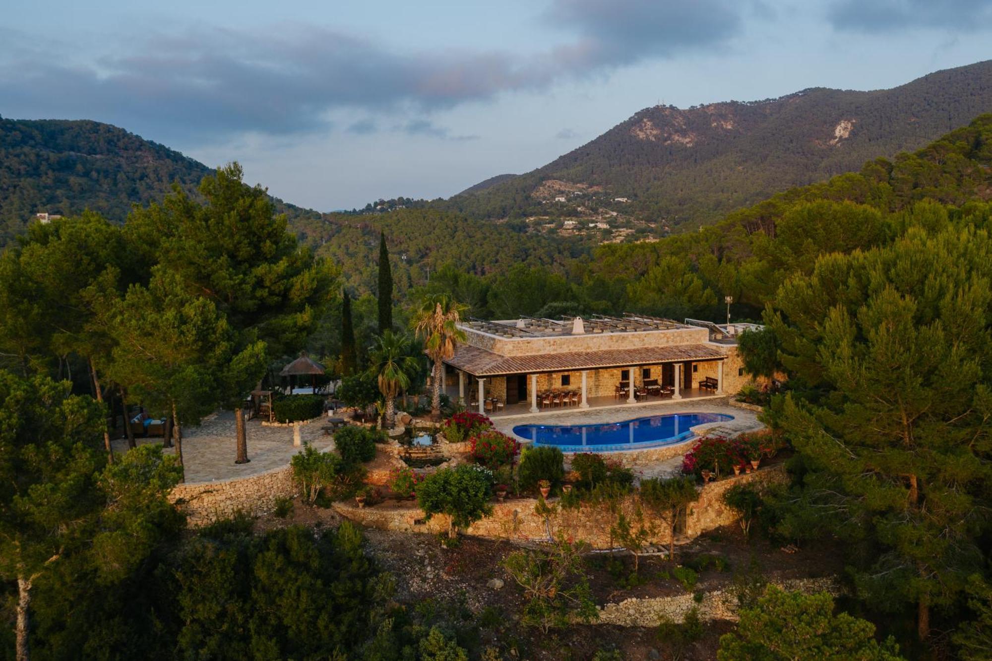 Villa & Guesthouse Paissa D'En Bernat Cala Tarida  Exterior photo